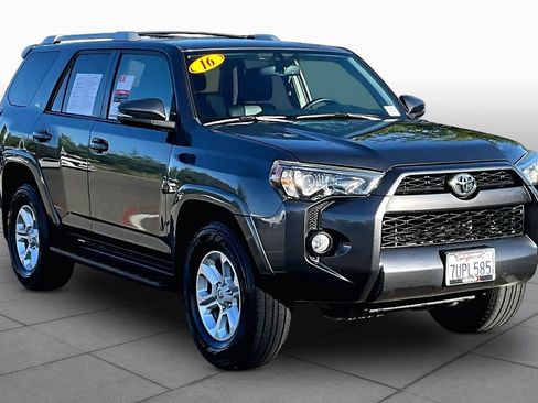 Used 2016 Toyota 4Runner SR5 Premium AWD/4WD image 2