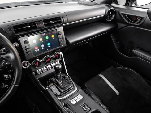 Used 2025 Toyota GR86 Premium RWD image 21