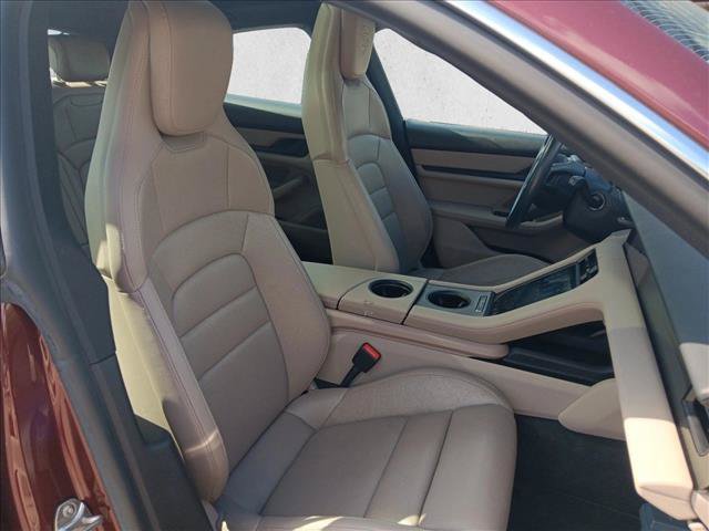Used 2022 Porsche Taycan 4S AWD/4WD image 19