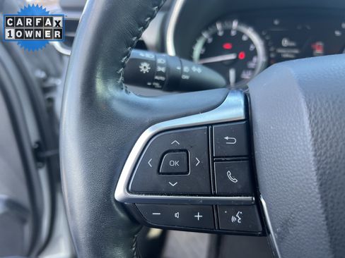 Used 2021 Toyota Highlander Limited FWD image 19