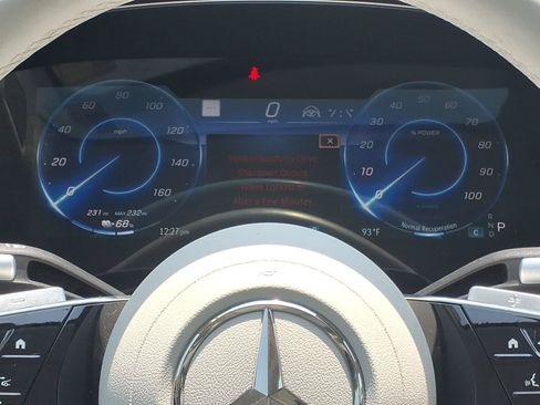 Used 2023 Mercedes-Benz EQS 580 4MATIC Sedan w/ Manufactur Interior Package image 14