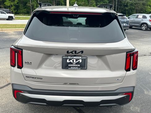 Certified 2025 Kia Sorento SX Prestige w/ Olive Brown Leather Package AWD/4WD image 4