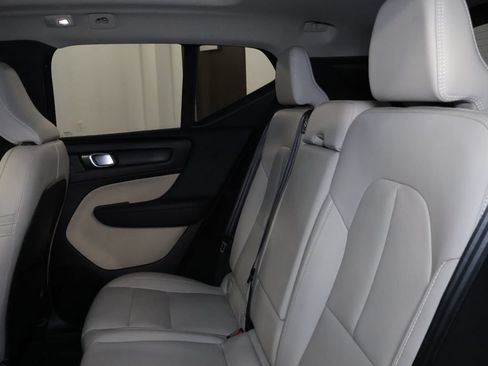 Used 2024 Volvo XC40 B5 Plus AWD/4WD image 16