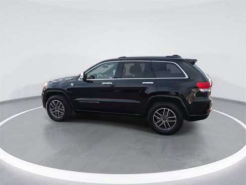 Used 2020 Jeep Grand Cherokee Overland image 6