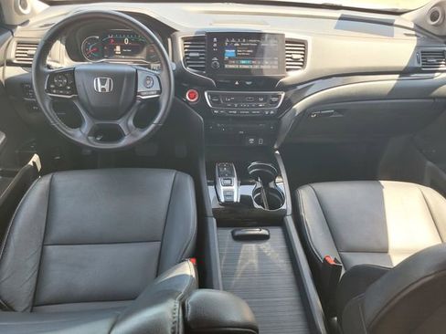 Used 2021 Honda Pilot Touring image 14