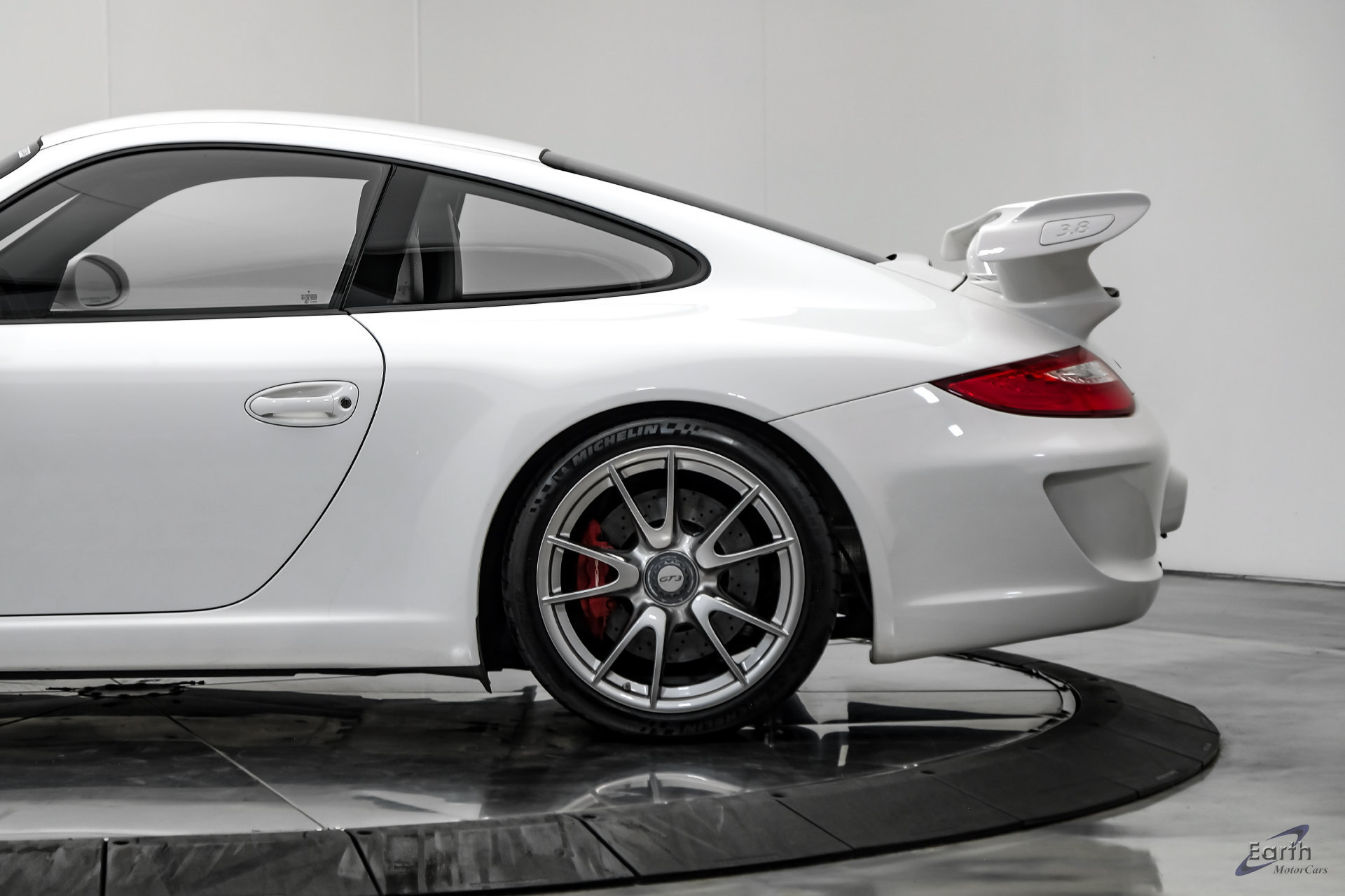 Used 2010 Porsche 911 GT3 RWD image 11