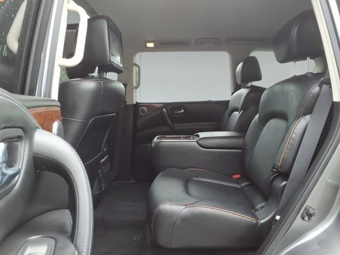 Used 2019 Nissan Armada Platinum w/ Captain's Chairs Package RWD image 12