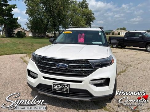 Used 2022 Ford Explorer XLT w/ Equipment Group 202A AWD/4WD image 9