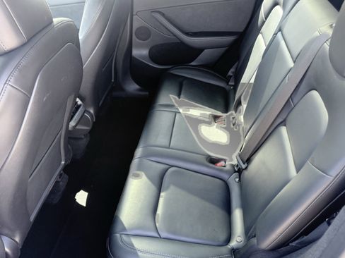 Used 2023 Tesla Model Y Performance image 33