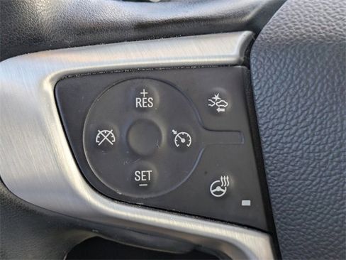 Used 2023 GMC Terrain SLT w/ Infotainment Package II image 32