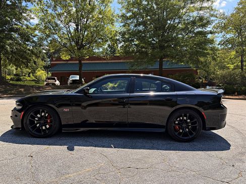 Used 2020 Dodge Charger Scat Pack RWD image 8