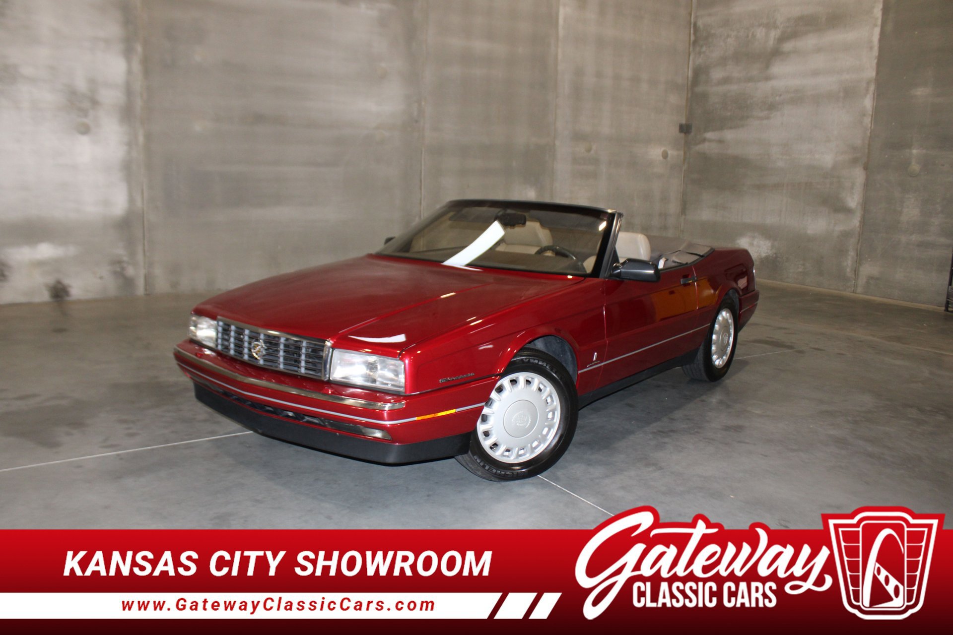 Used 1993 Cadillac Allante FWD image 1
