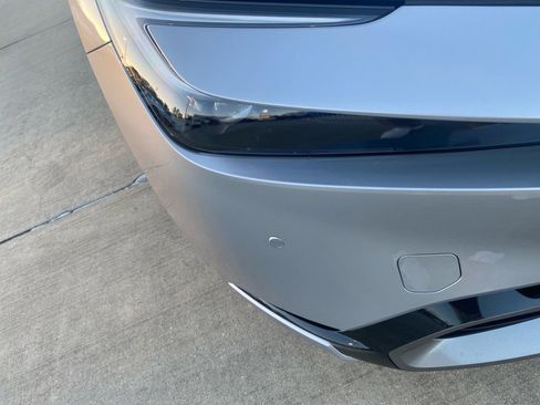 Used 2024 Toyota Prius XLE image 28