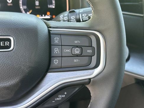 New 2026 Jeep Grand Wagoneer Limited image 28