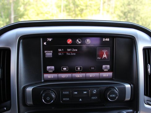 Used 2015 GMC Sierra 2500 SLE AWD/4WD image 32