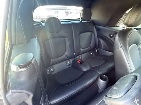 Used 2018 MINI Cooper Convertible image 29