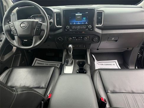 Used 2024 Nissan Frontier SL w/ Technology Package image 11