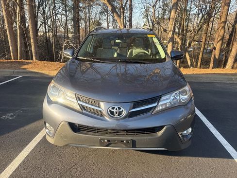 Used 2014 Toyota RAV4 Limited w/ Technology Package image 12