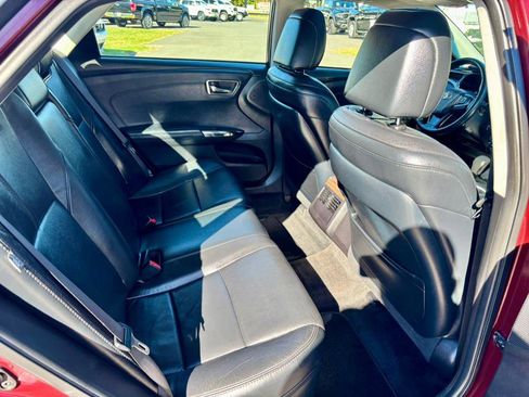 Used 2014 Toyota Avalon XLE Premium image 16