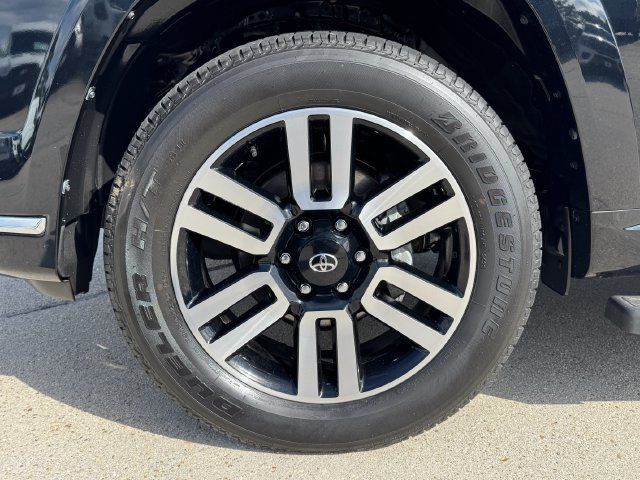 Used 2023 Toyota 4Runner Limited AWD/4WD image 10
