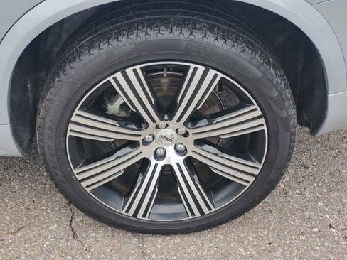 Certified 2025 Volvo XC90 T8 Plus w/ Protection Package Premier AWD/4WD image 7