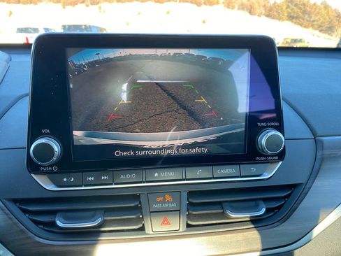 Used 2024 Nissan Altima 2.5 SV image 20