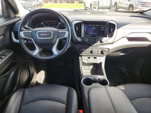 Used 2023 GMC Terrain SLT image 10