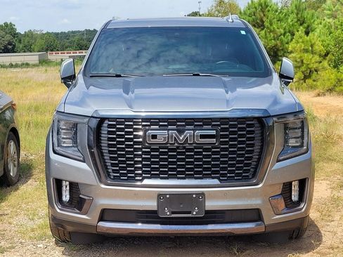 Used 2023 GMC Yukon XL Denali Ultimate AWD/4WD image 2