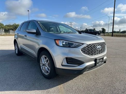 Used 2024 Ford Edge SEL AWD/4WD image 7