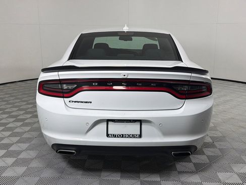 Used 2018 Dodge Charger SXT Plus w/ Blacktop Package RWD image 6