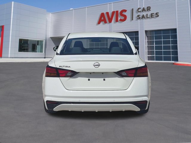 Used 2025 Nissan Altima 2.5 SV FWD image 7