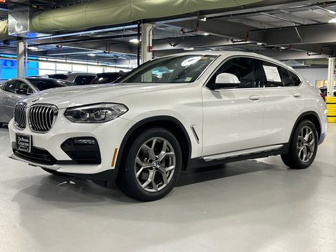 Used 2020 BMW X4 xDrive30i w/ Premium Package AWD/4WD image 5