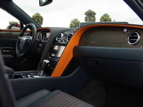 Used 2018 Bentley Flying Spur S V8 AWD/4WD image 32