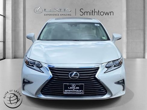 Used 2017 Lexus ES 350 w/ Navigation System Package FWD image 2