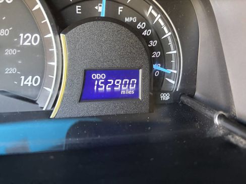 Used 2013 Toyota Camry LE image 36