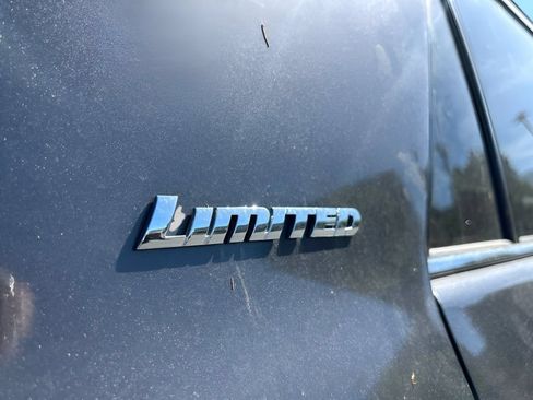 Used 2023 Toyota 4Runner Limited AWD/4WD image 4