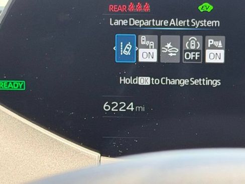 Certified 2024 Toyota Prius LE AWD/4WD image 29
