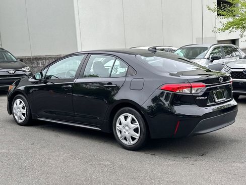 Used 2024 Toyota Corolla LE FWD image 3
