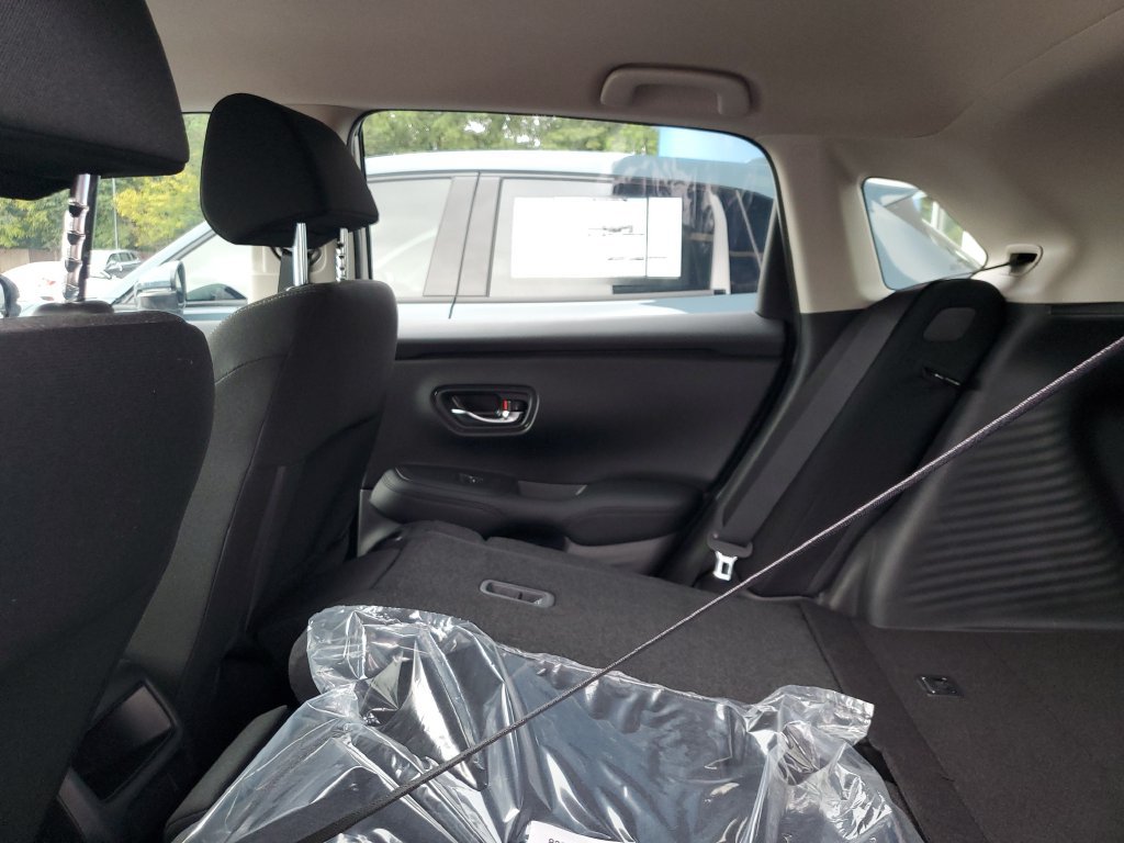 New 2027 Honda HR-V LX image 9