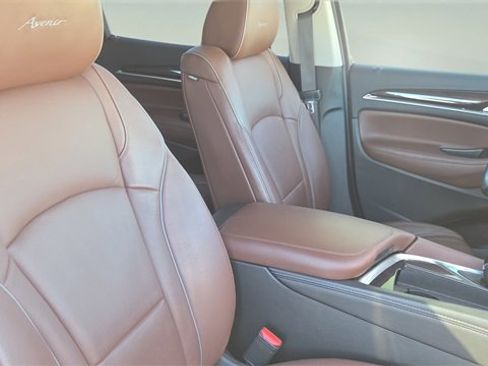 Used 2020 Buick Enclave Avenir w/ Avenir Technology Package image 16