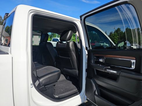 Used 2014 RAM 2500 Laramie w/ Protection Group AWD/4WD image 33