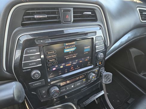 Used 2020 Nissan Maxima SR w/ Sport Mat Group FWD image 28