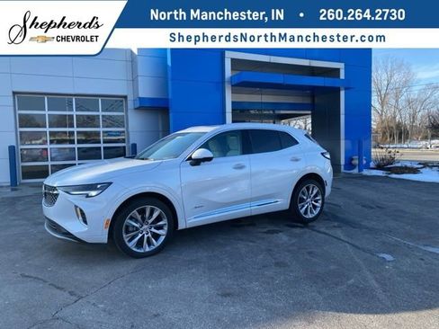 Used 2023 Buick Envision Avenir image 1