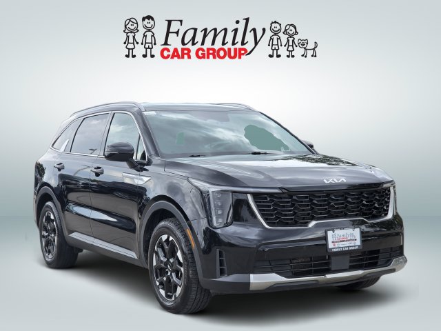 Used 2024 Kia Sorento S FWD image 2