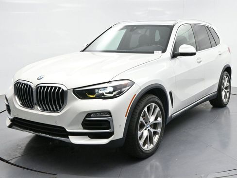 Used 2019 BMW X5 xDrive40i w/ Premium Package 2 AWD/4WD image 3