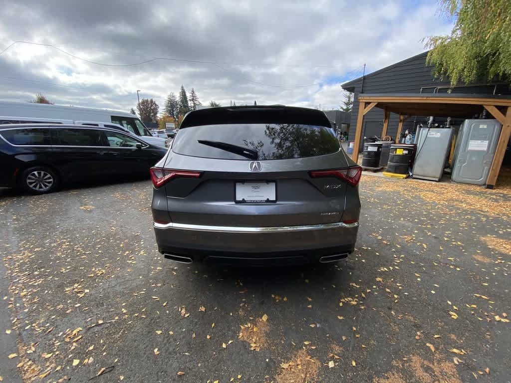 Used 2023 Acura MDX w/ Technology Package AWD/4WD image 5