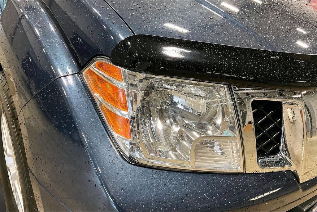 Used 2018 Nissan Frontier SV AWD/4WD image 32