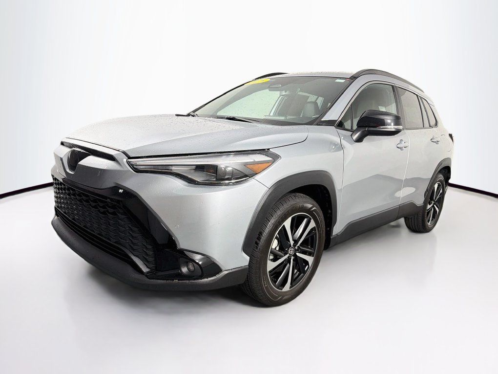 Used 2025 Toyota Corolla Cross AWD Hybrid image 3