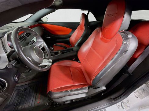 Used 2011 Chevrolet Camaro SS w/ RS Package RWD image 2