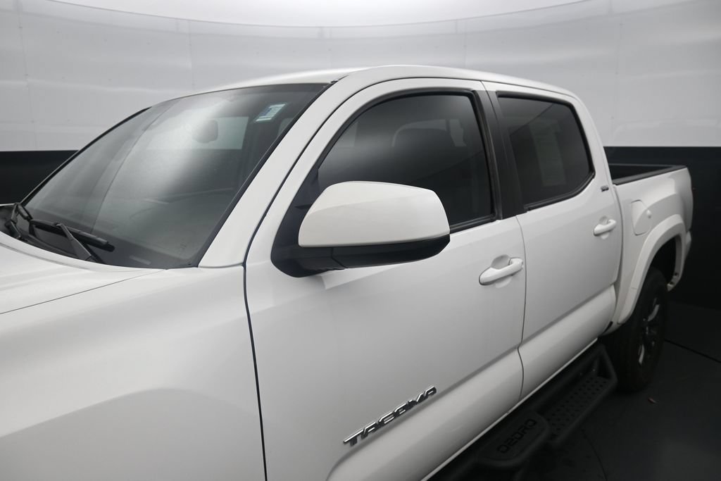 Used 2023 Toyota Tacoma SR5 RWD image 12